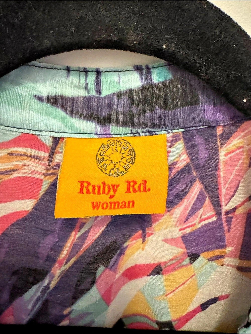 Ruby Rd. Women's Abstract Button Down in Multicolor - Picture 3 of 3